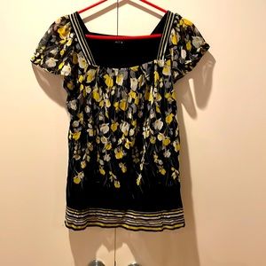 Floral net top with square neck